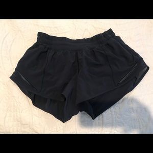 Lululemon hotty hot shorts 2” navy